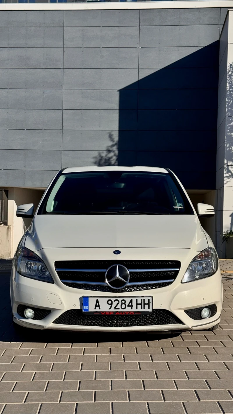 Mercedes-Benz B 180, снимка 3 - Автомобили и джипове - 52678184