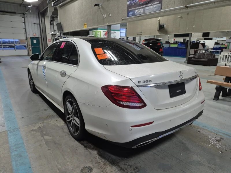 Mercedes-Benz E 300 AMG LINE/FULL DIGITAL/PANO/BURMESTER, снимка 4 - Автомобили и джипове - 52936639