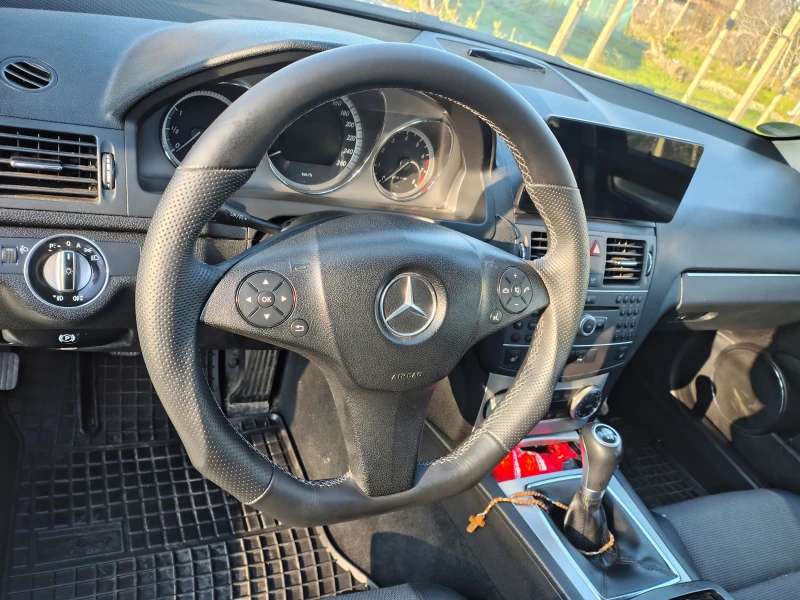 Mercedes-Benz C 180 W204, снимка 11 - Автомобили и джипове - 52912952