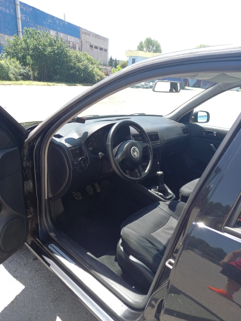 VW Golf 2000, снимка 8 - Автомобили и джипове - 53047337