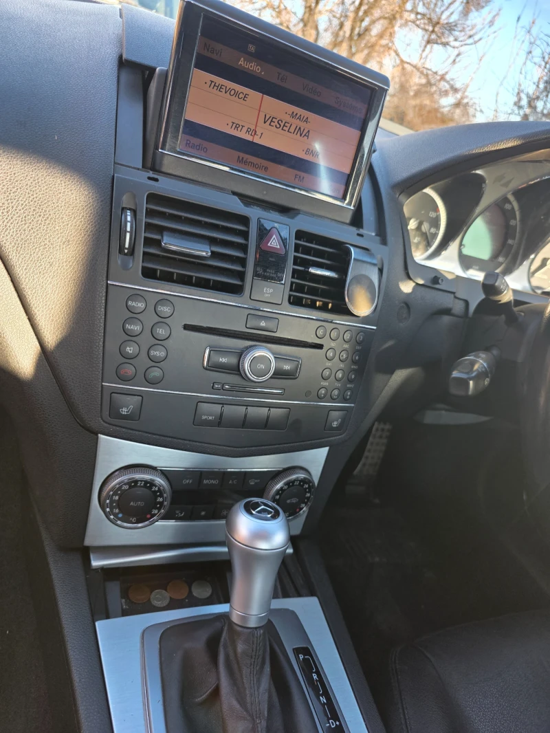 Mercedes-Benz C 320, снимка 10 - Автомобили и джипове - 53065871