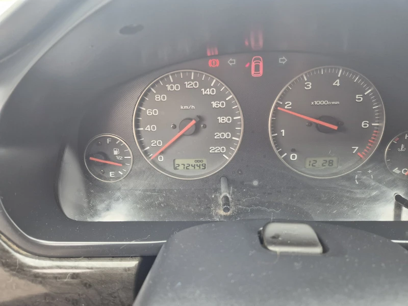 Subaru Legacy 2.0, снимка 2 - Автомобили и джипове - 53302895