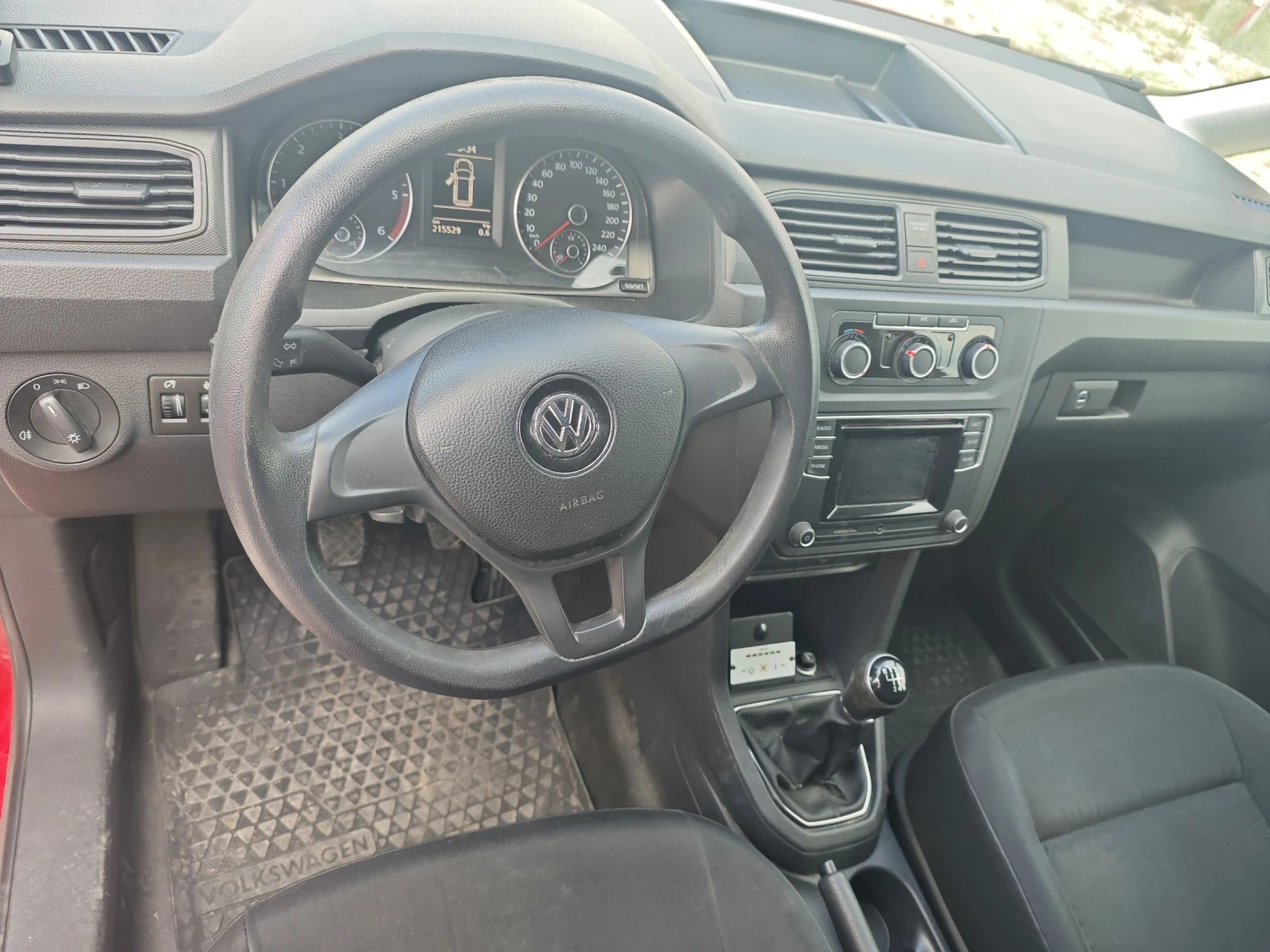 VW Caddy 2.0 ТД 4х4 - изображение 3