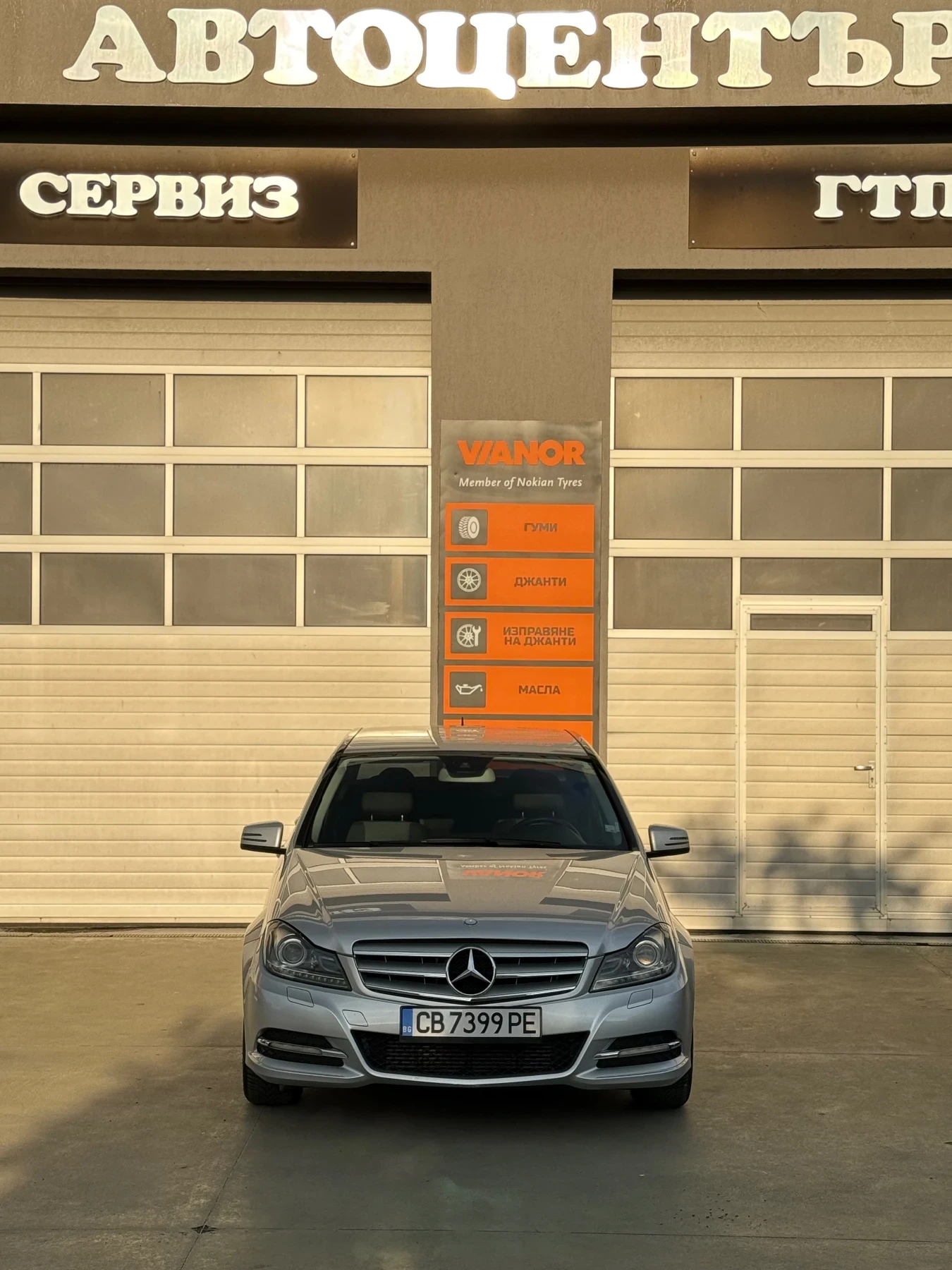 Mercedes-Benz C 200  - изображение 2