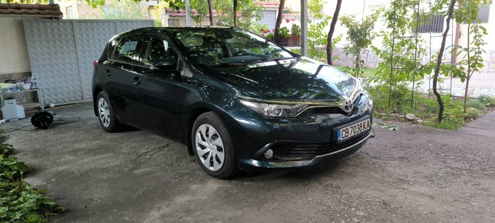 Toyota Auris 1.6 Автомат, 78000 км - изображение 2