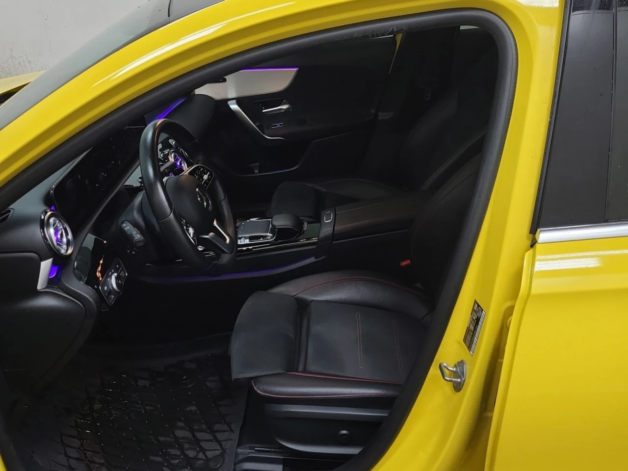 Mercedes-Benz A 250 CARFAX* АВТОФИНАНСИРАНЕ БЕЗ ПЪРВОНАЧАЛНА ВНОСКА - изображение 5