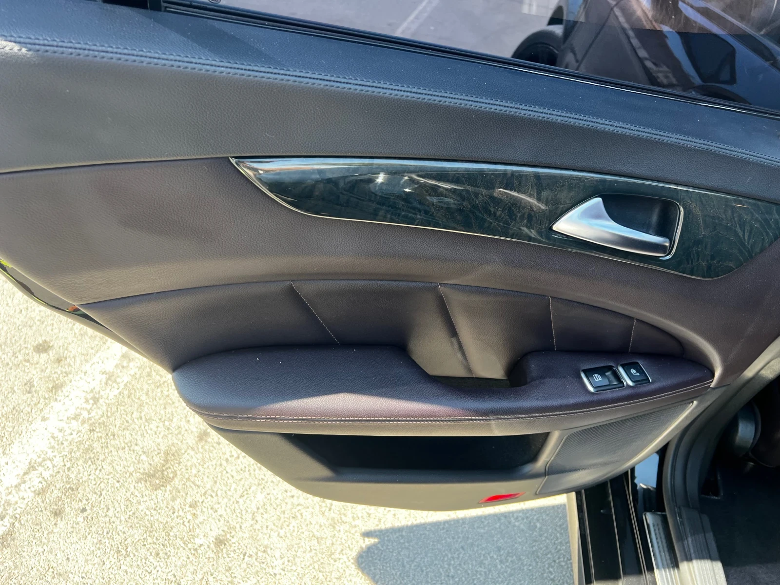 Mercedes-Benz CLS 550 Mercedes-Benz CLS 550 4MATIC | Premium Package  - изображение 9
