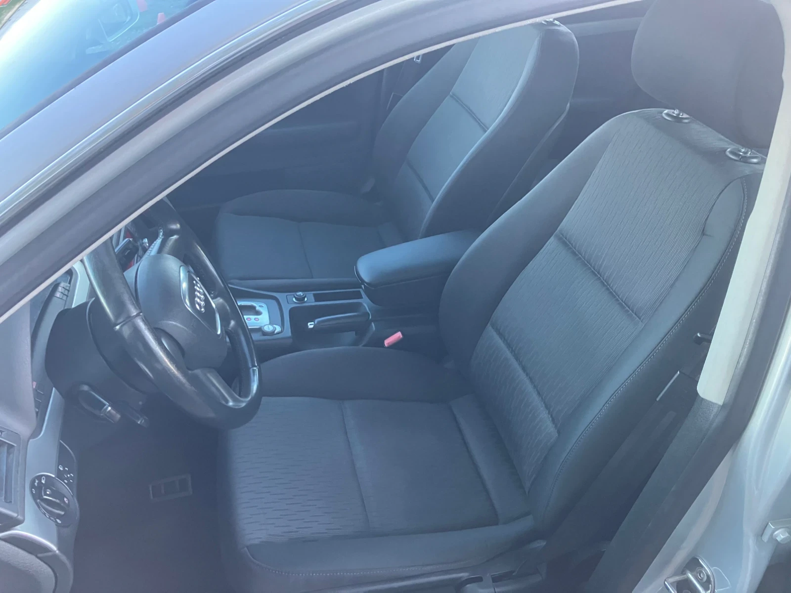 Audi A4 2.0TDI-140к.с - изображение 7