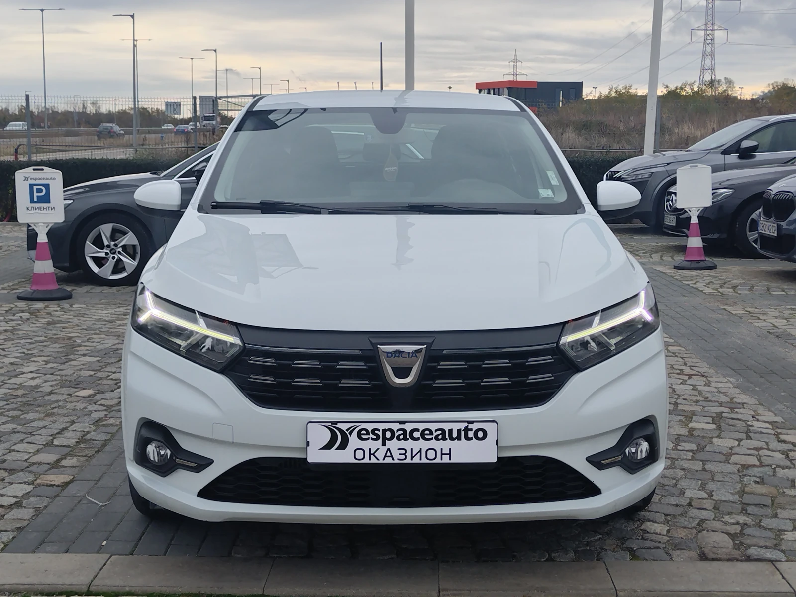 Dacia Sandero Comfort TCe 90 к.с. Бензин - изображение 2