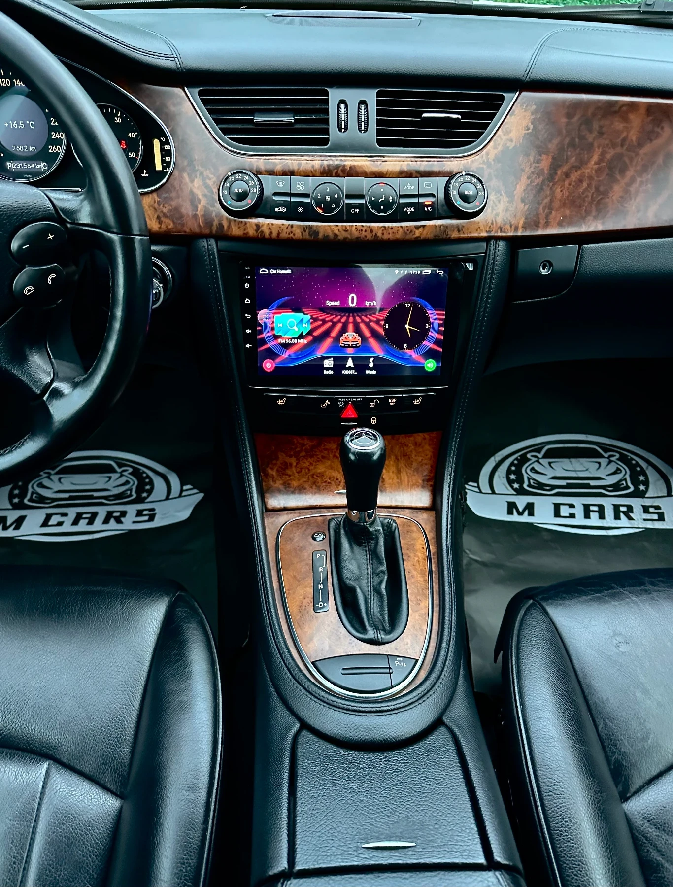 Mercedes-Benz CLS 320 KAMERA / CAR PLAY / PODGREV  - изображение 10