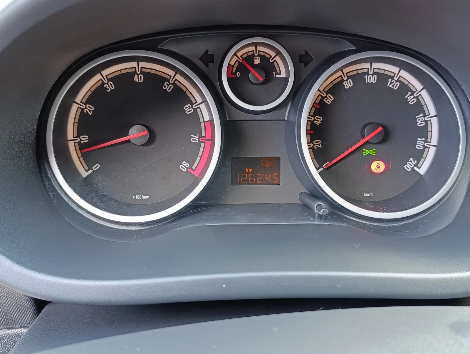 Opel Corsa 1.2i Газ/ Бензин - изображение 8