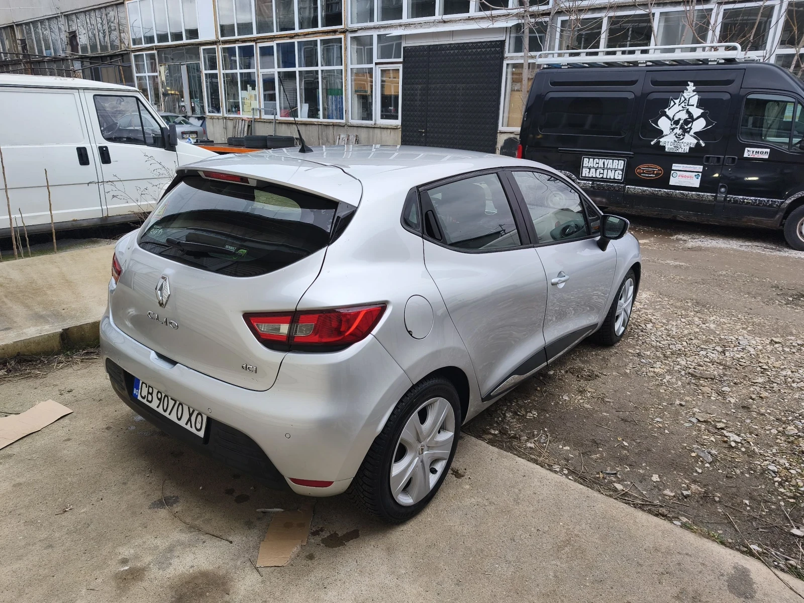 Renault Clio, снимка 6 - Автомобили и джипове - 53619178