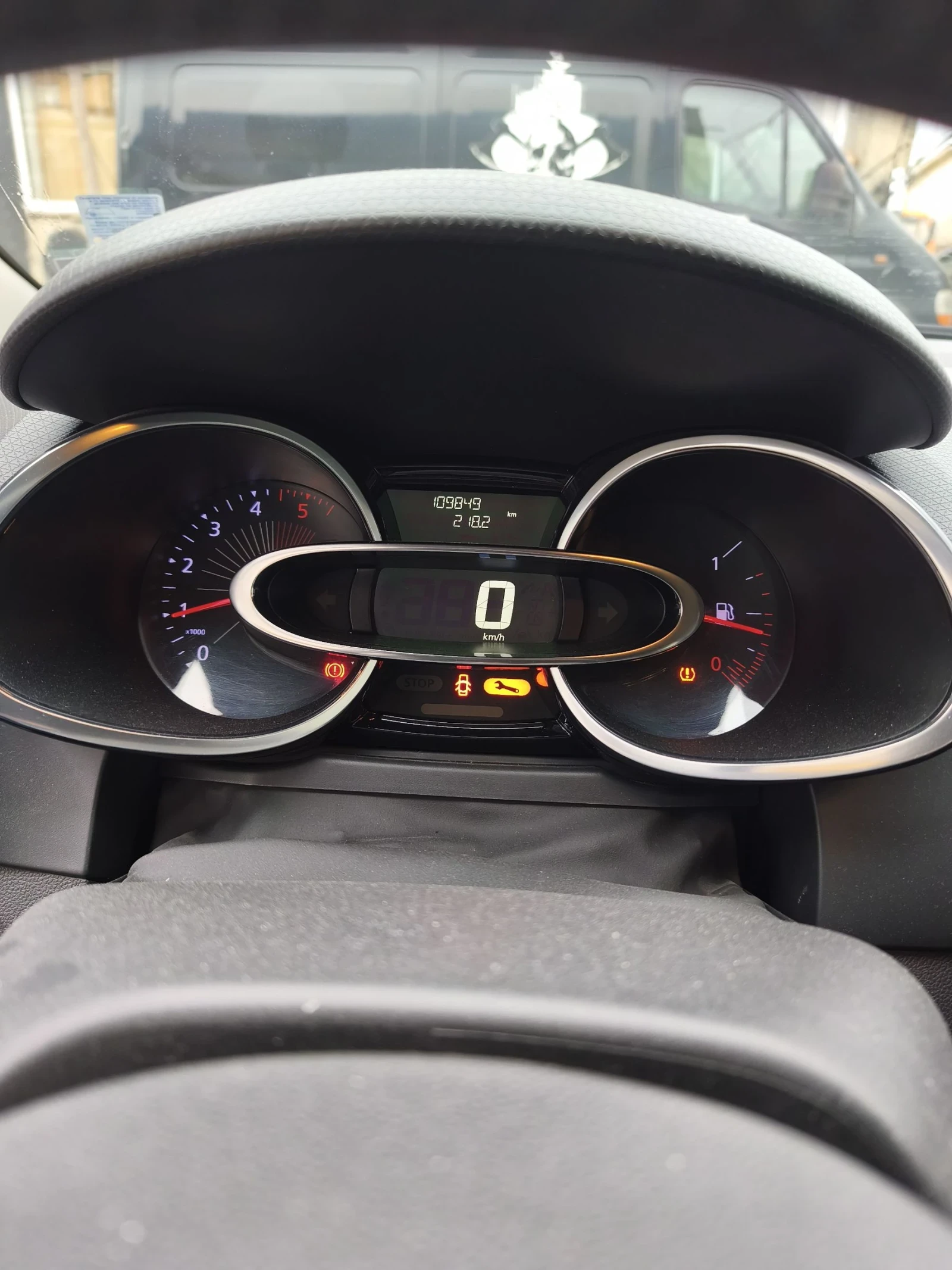 Renault Clio, снимка 13 - Автомобили и джипове - 53619178