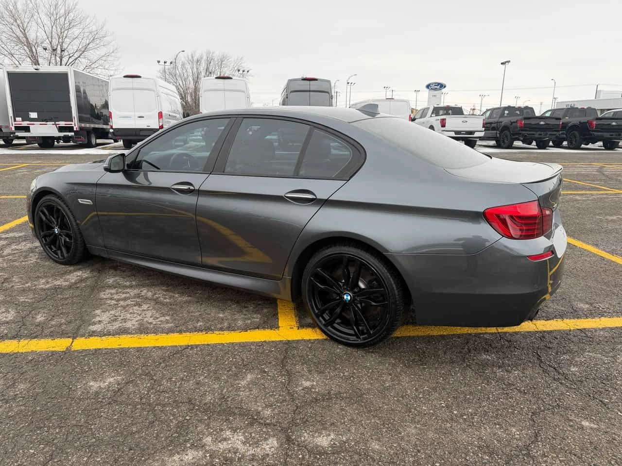 BMW 535 * 535i xDrive * CARFAX * БЕЗ ПЪРВОНАЧАЛНА ВНОСКА, снимка 2 - Автомобили и джипове - 53800023