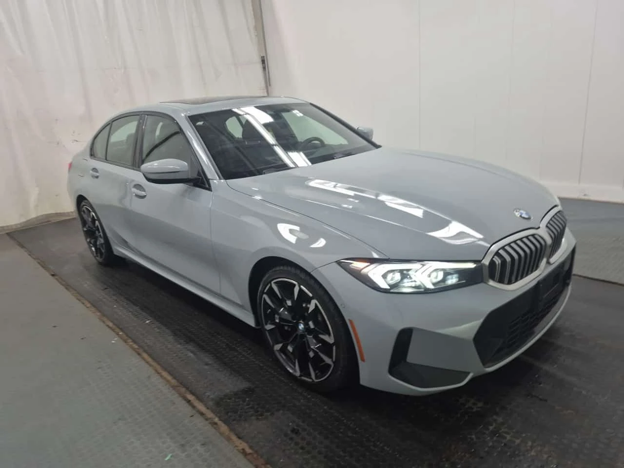 BMW 330 I XDRIVE | HEAD UP | 360 камери , снимка 2 - Автомобили и джипове - 53889382