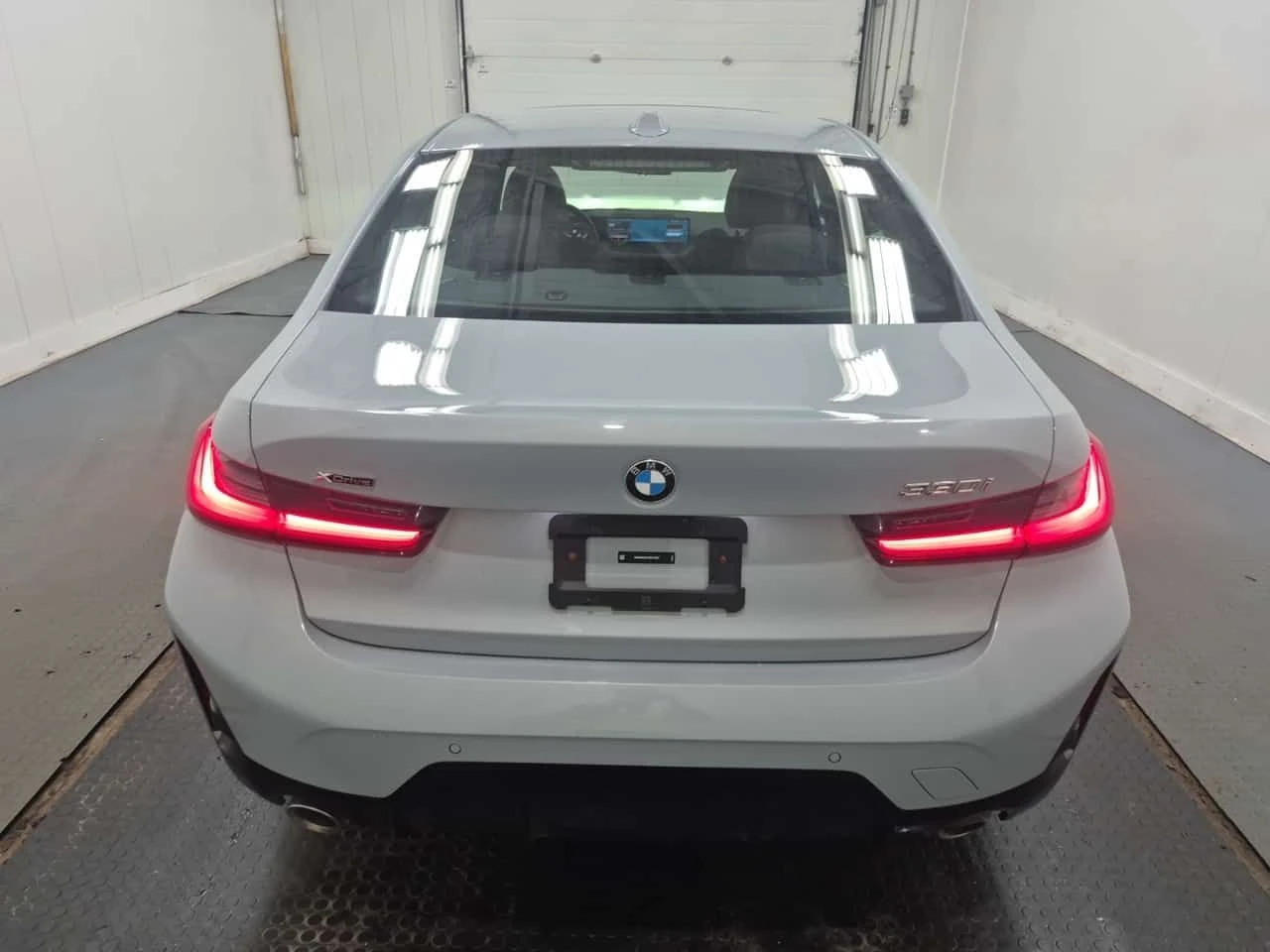 BMW 330 I XDRIVE | HEAD UP | 360 камери , снимка 5 - Автомобили и джипове - 53889382