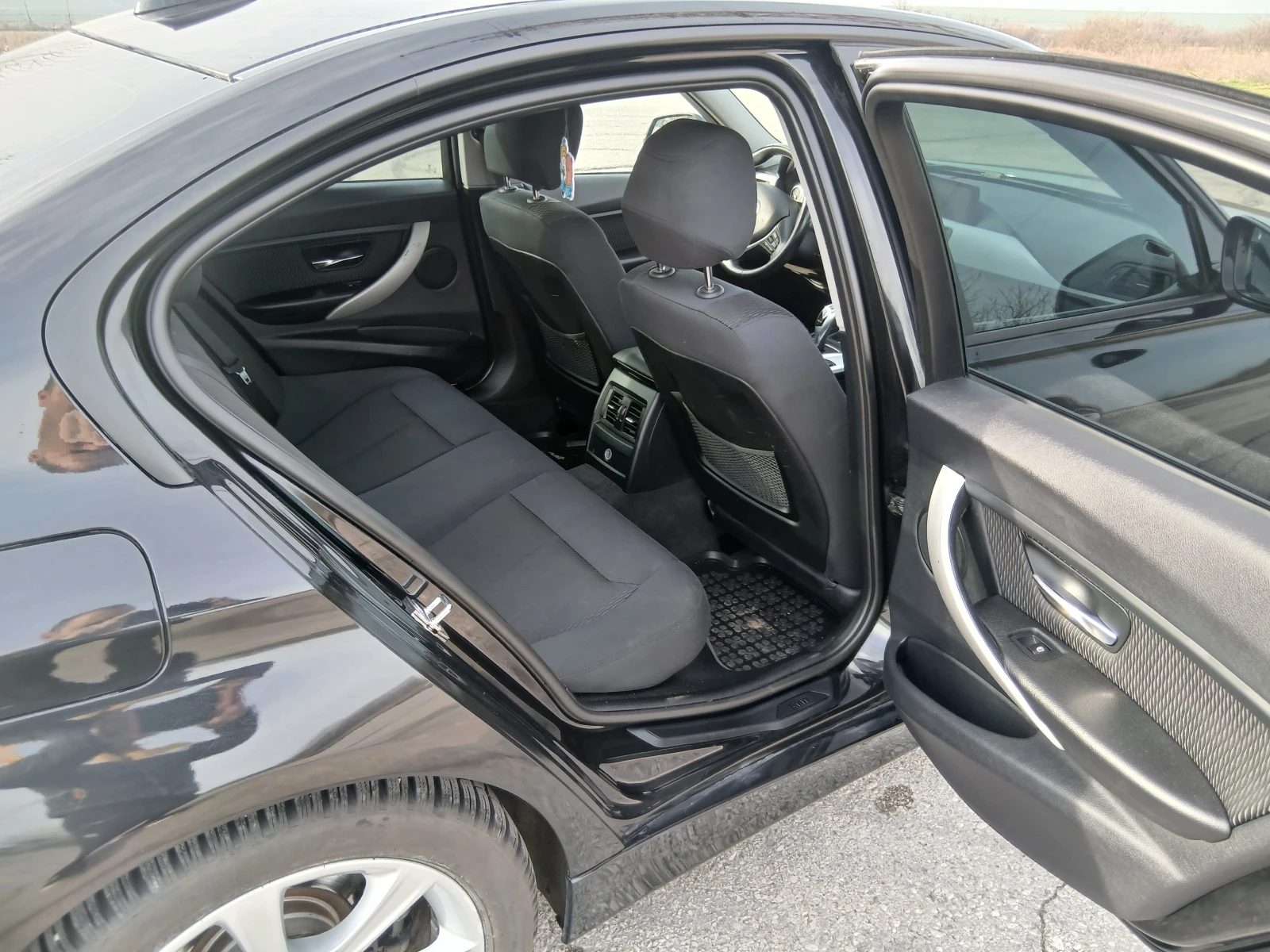 BMW 318, снимка 11 - Автомобили и джипове - 53911103