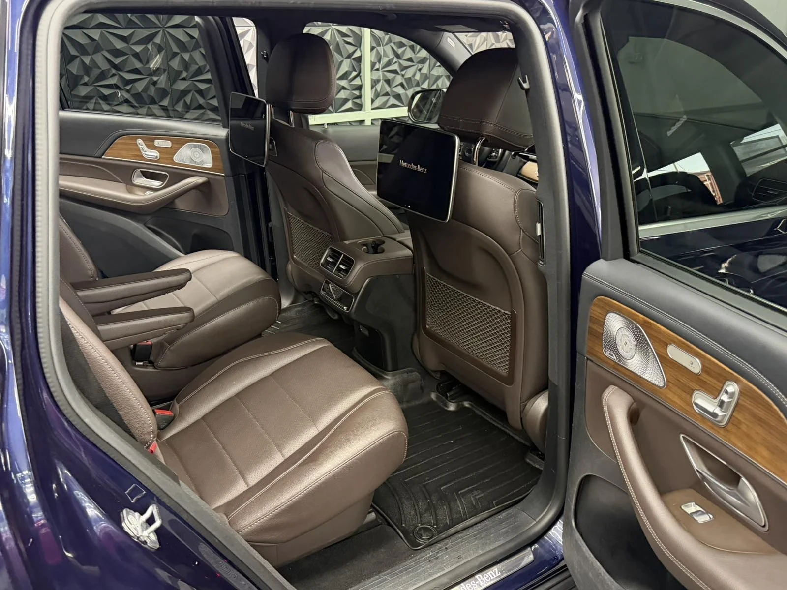 Mercedes-Benz GLS 450, снимка 11 - Автомобили и джипове - 53914547