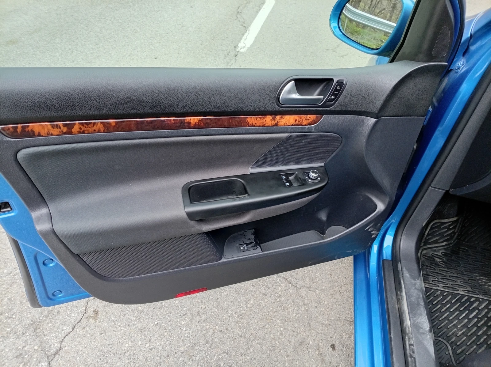 VW Golf, снимка 15 - Автомобили и джипове - 53924956