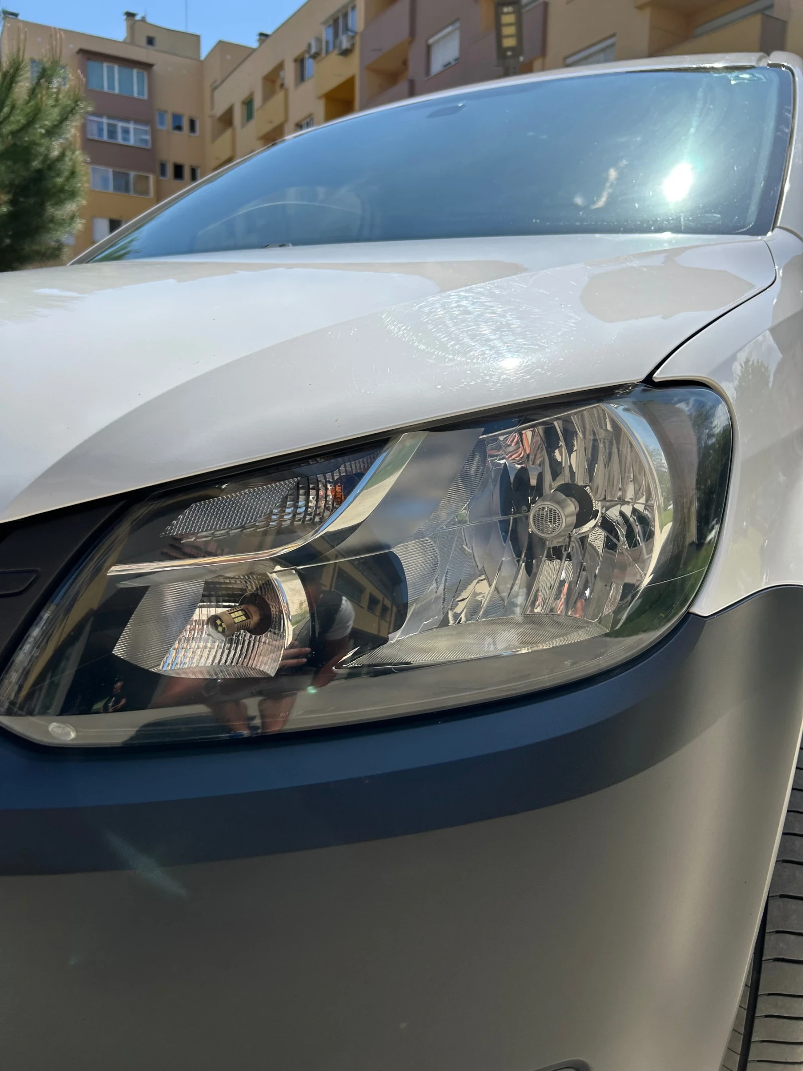 VW Caddy, снимка 13 - Автомобили и джипове - 54218526