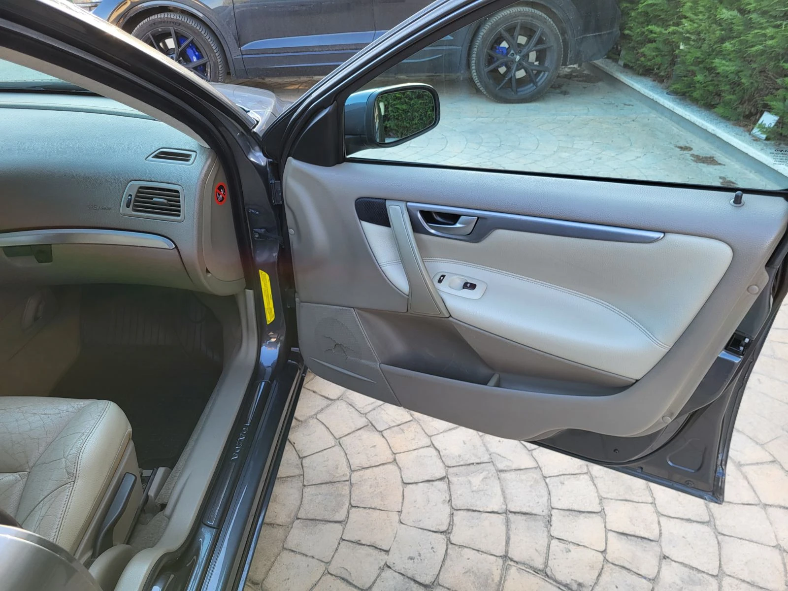 Volvo S60, снимка 11 - Автомобили и джипове - 54527030