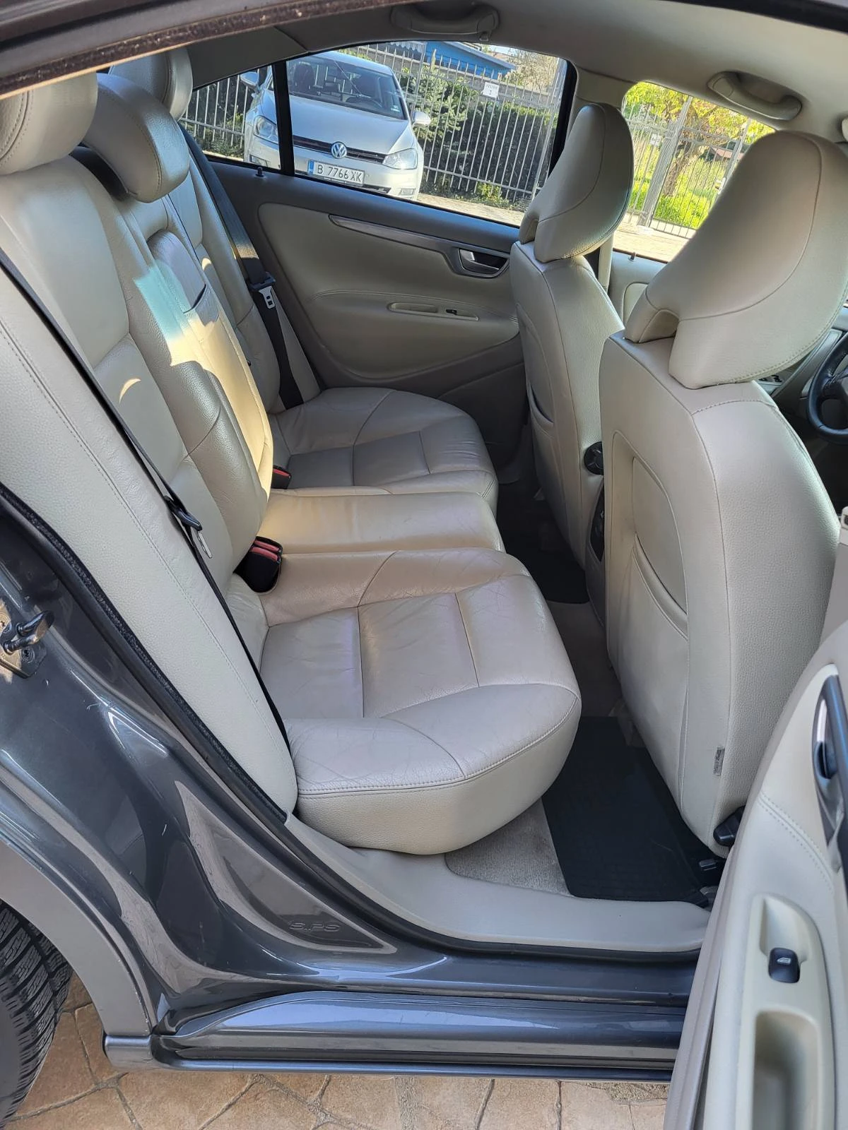 Volvo S60, снимка 13 - Автомобили и джипове - 54527030