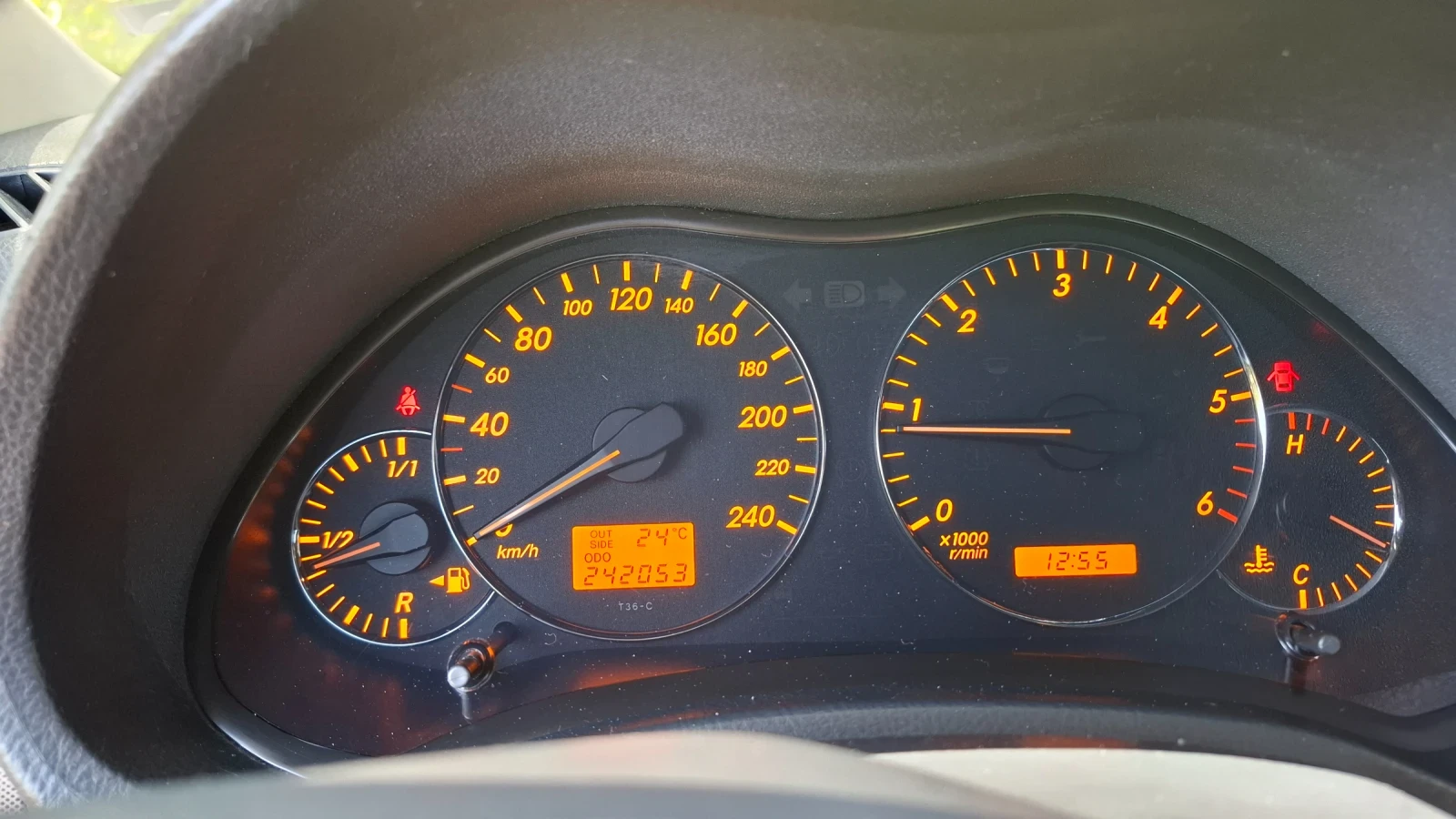 Toyota Avensis, снимка 12 - Автомобили и джипове - 55791683