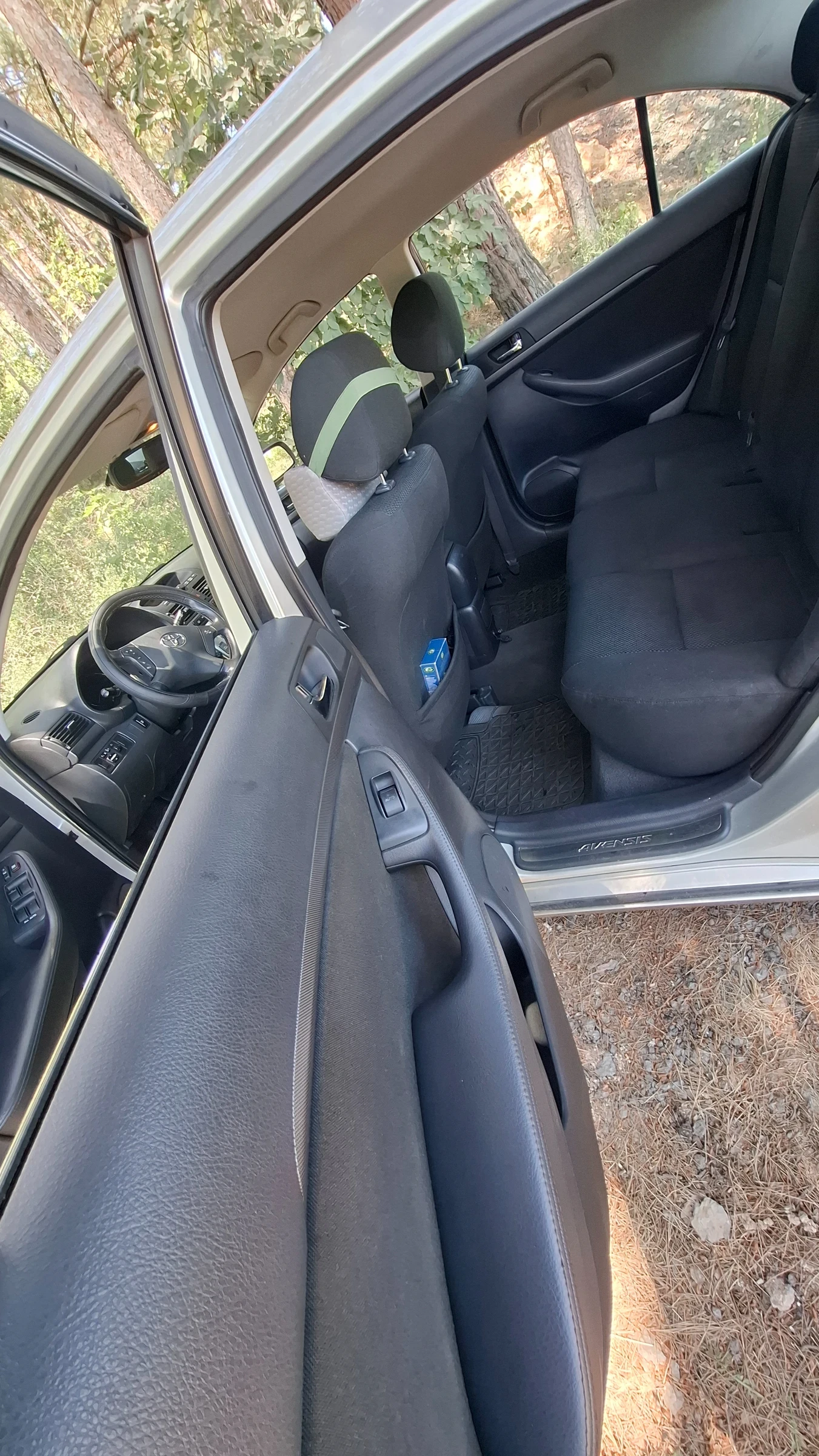 Toyota Avensis, снимка 13 - Автомобили и джипове - 55791683