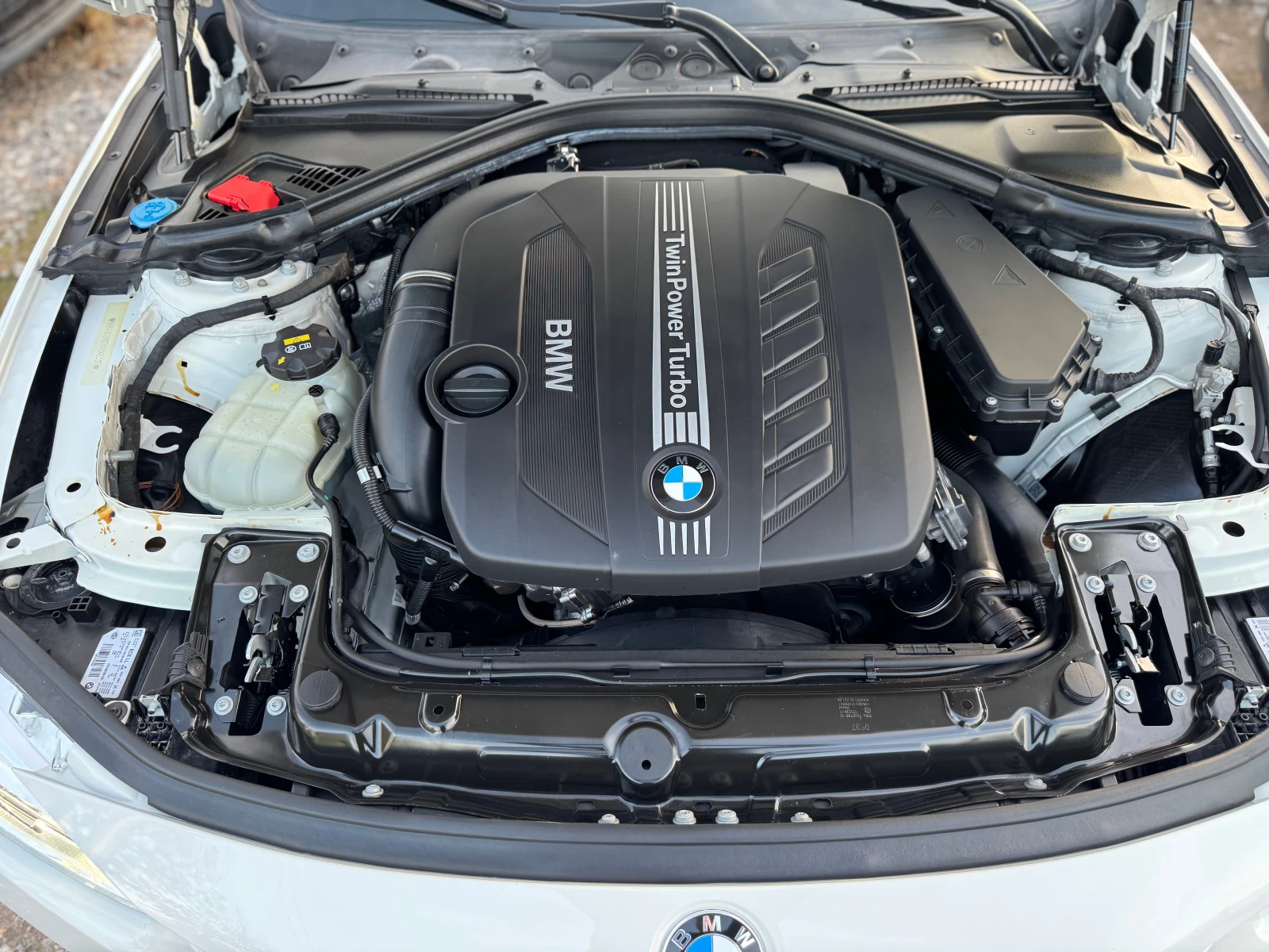 BMW 330 xDrive* NAVI* LED* Distronic | Mobile.bg � ����������� 15