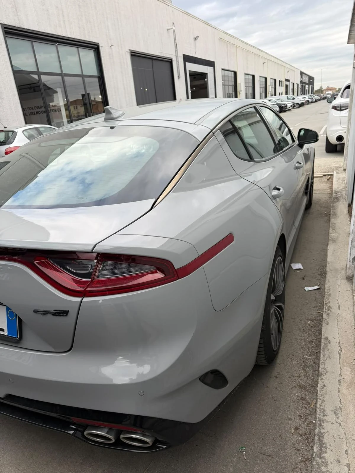 Kia Stinger 2.2crdi 4x4, снимка 3 - Автомобили и джипове - 56671187
