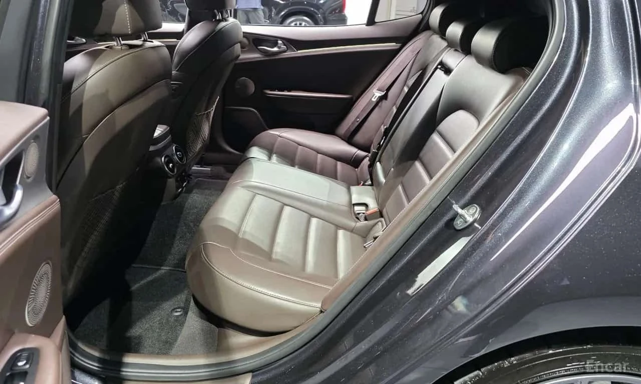 Kia Stinger * 3.3 Turbo 2WD * ������ ���� �� �������� | Mobile.bg � ����������� 11