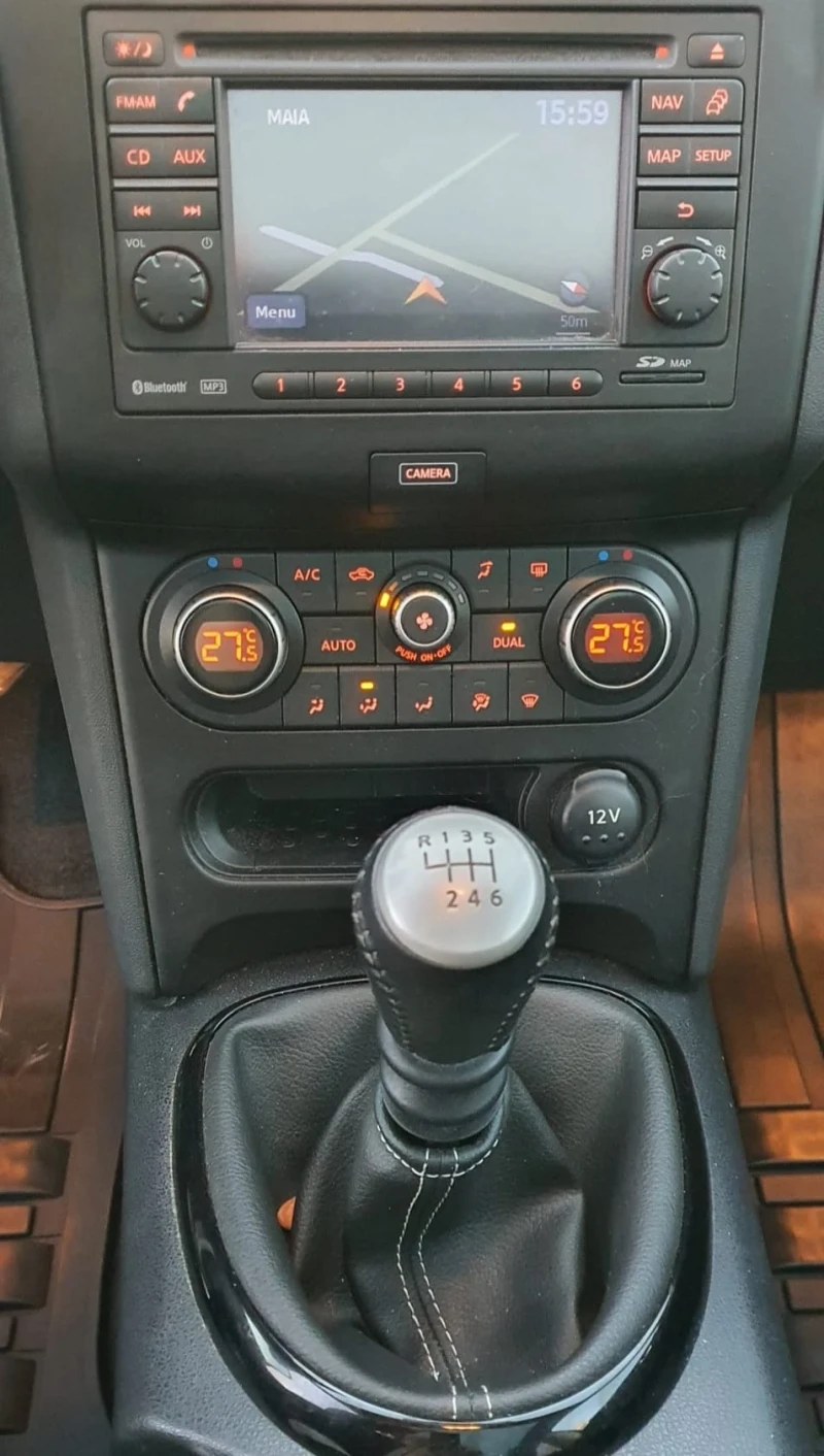 Nissan Qashqai 1.6DCI 2WD TEKNA , снимка 9 - Автомобили и джипове - 53169210