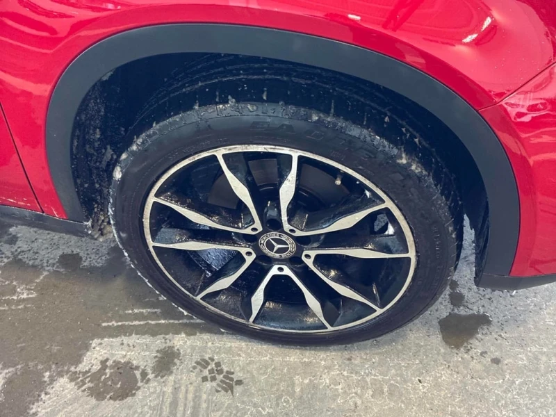 Mercedes-Benz GLA 250 * 4MATIC AWD * CARFAX * Premium Package * , снимка 7 - Автомобили и джипове - 53264250