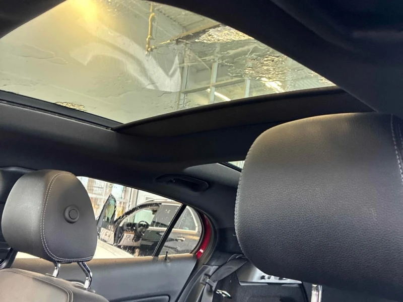 Mercedes-Benz GLA 250 * 4MATIC AWD * CARFAX * Premium Package * , снимка 15 - Автомобили и джипове - 53264250