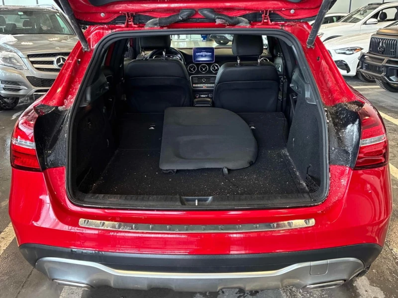 Mercedes-Benz GLA 250 * 4MATIC AWD * CARFAX * Premium Package * , снимка 17 - Автомобили и джипове - 53264250