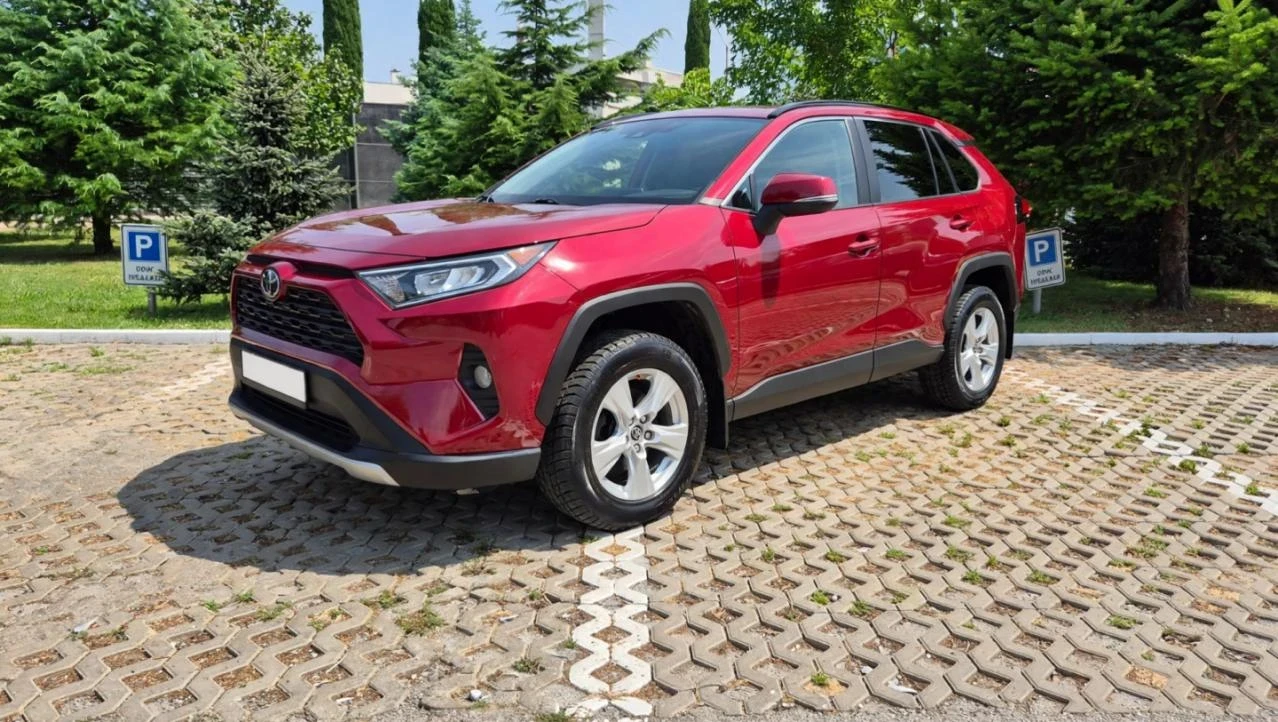 Toyota Rav4 2.5 XLE AWD, снимка 3 - Автомобили и джипове - 50663585