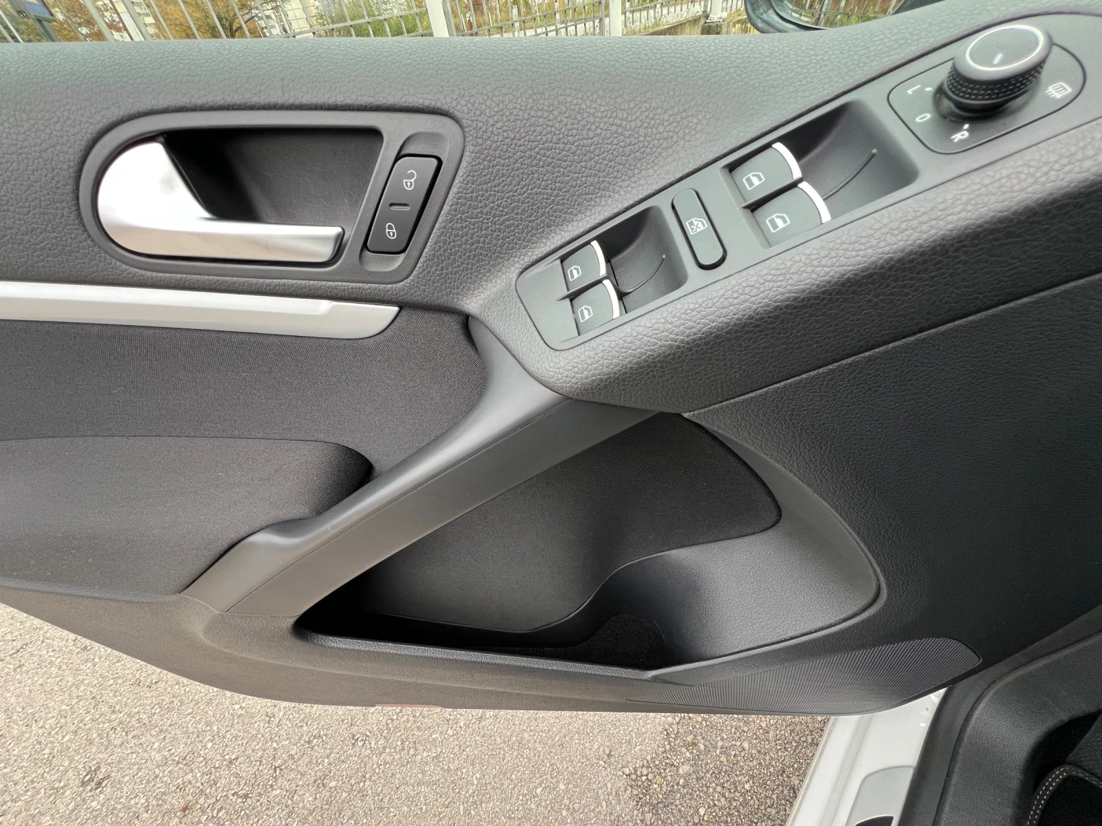 VW Tiguan 2.0 150 7DSG 4x4 10/2016 | Mobile.bg — изображение 11