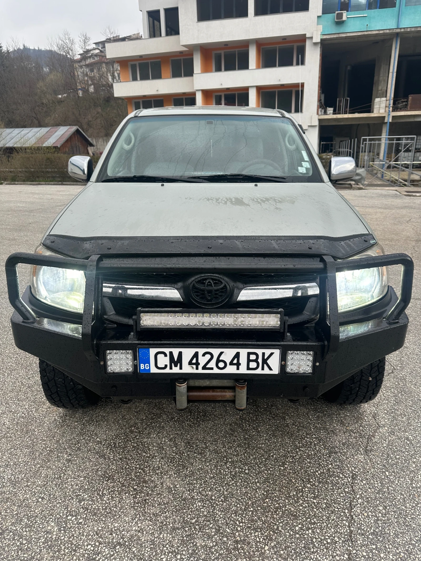 Toyota Hilux  - изображение 2