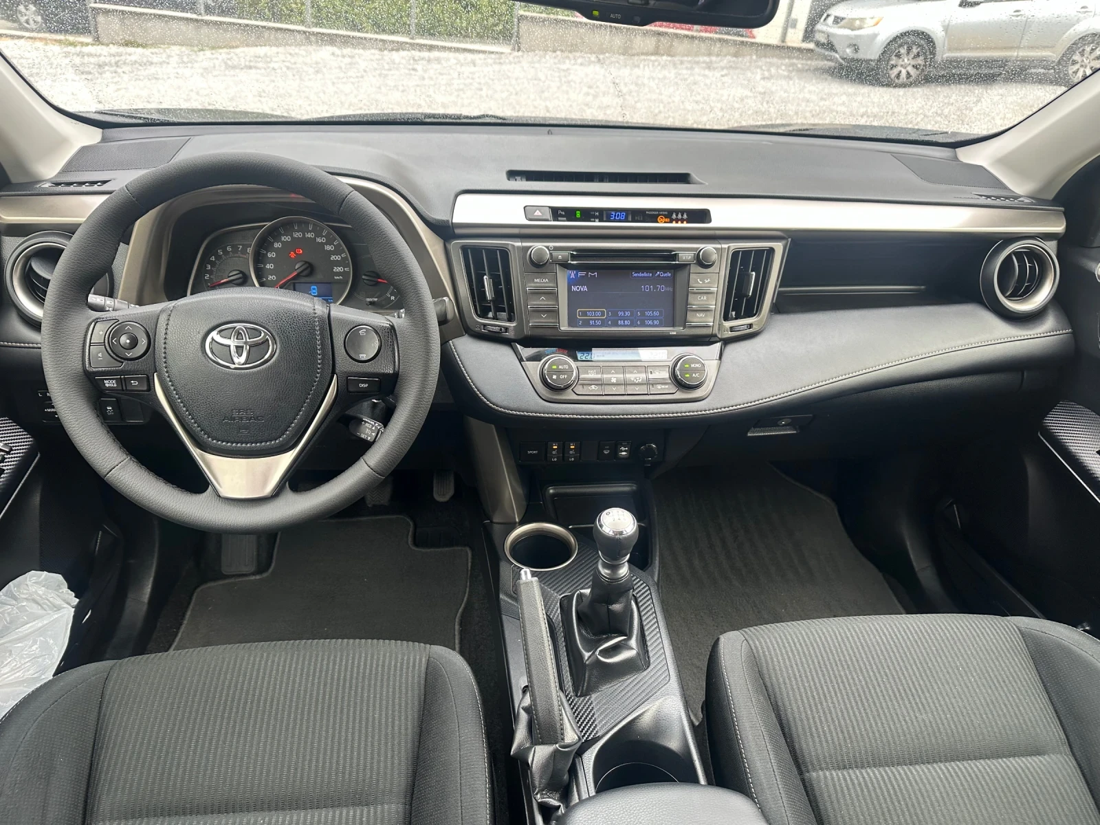 Toyota Rav4 ШВЕЙЦАРИЯ 4х4 - изображение 10