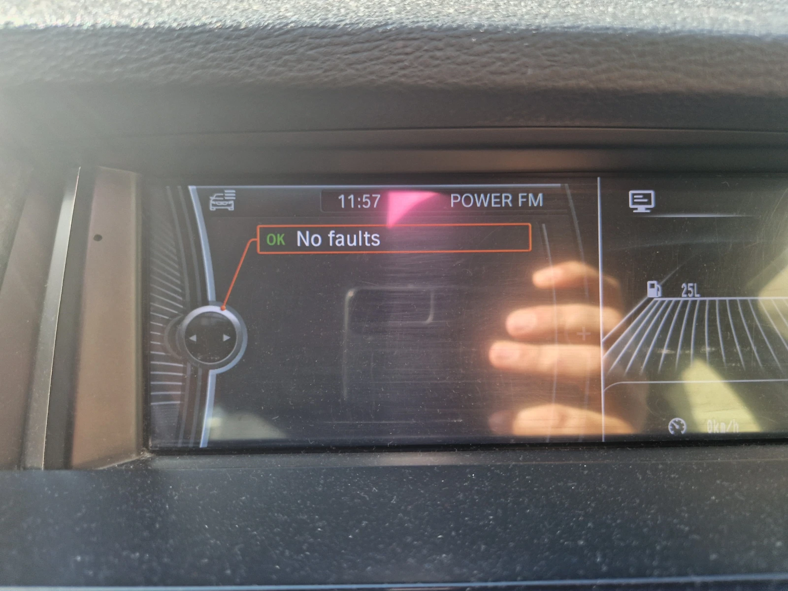 BMW X3 2.0D - изображение 9