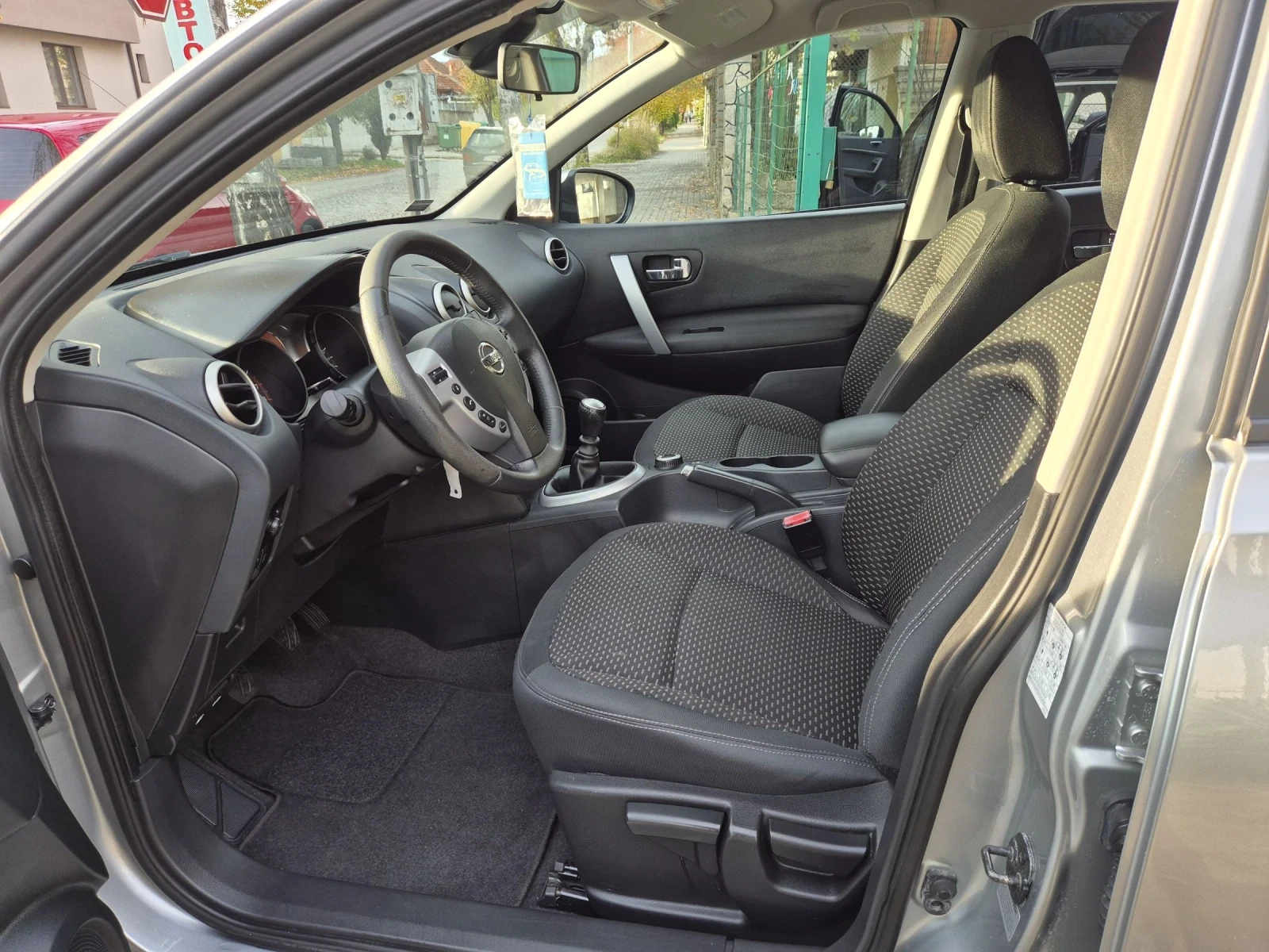 Nissan Qashqai 2, 0i/4?4/Germany  - изображение 9