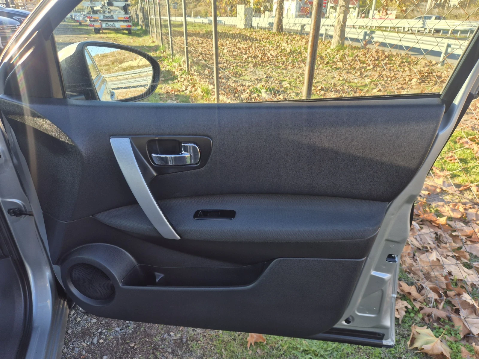 Nissan Qashqai 2, 0i/4?4/Germany  - изображение 8