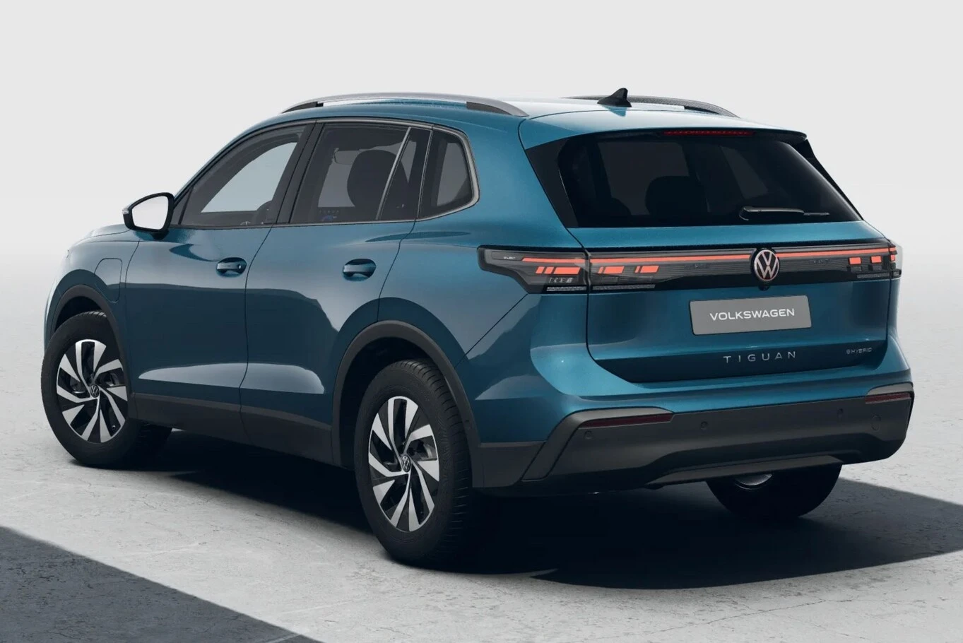 VW Tiguan PHEV, снимка 3 - Автомобили и джипове - 53974111