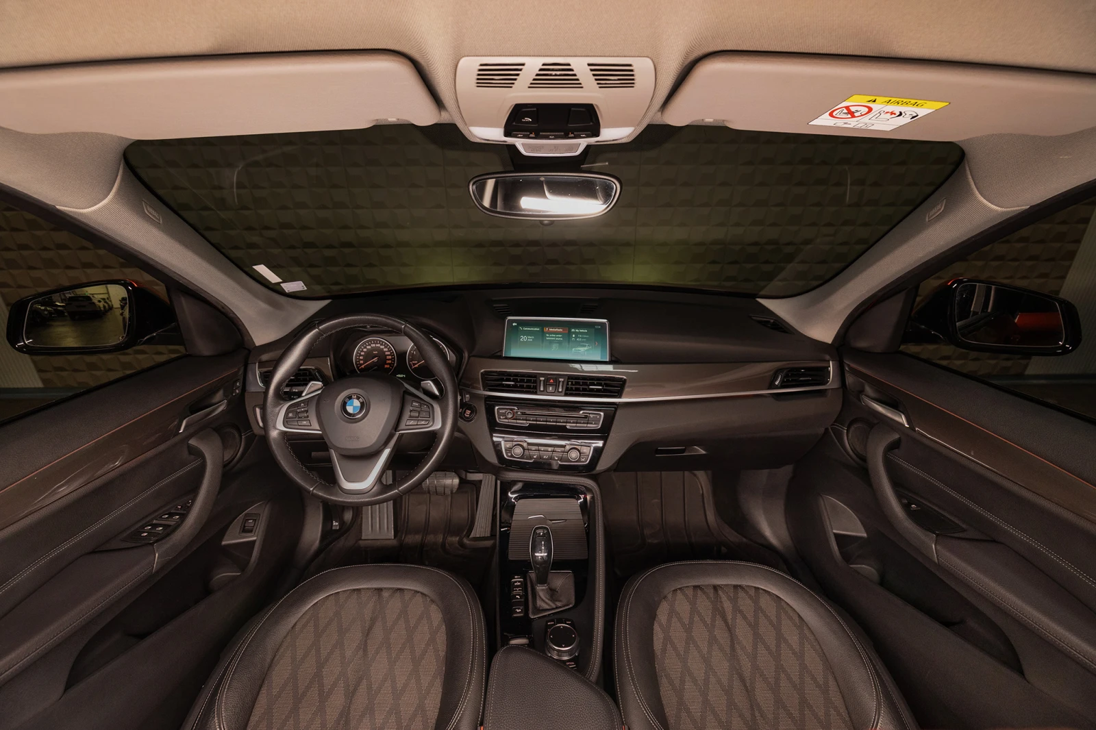 BMW X1 2.0d * АВТОМАТИК * xDrive * ГАРАНЦИЯ, снимка 9 - Автомобили и джипове - 54068962