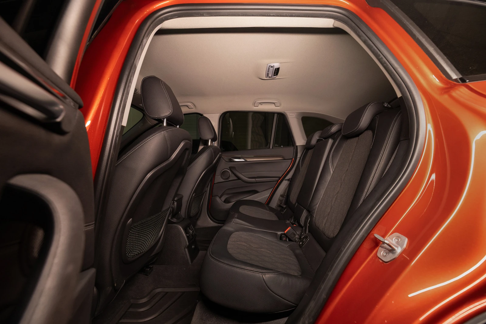 BMW X1 2.0d * АВТОМАТИК * xDrive * ГАРАНЦИЯ, снимка 12 - Автомобили и джипове - 54068962