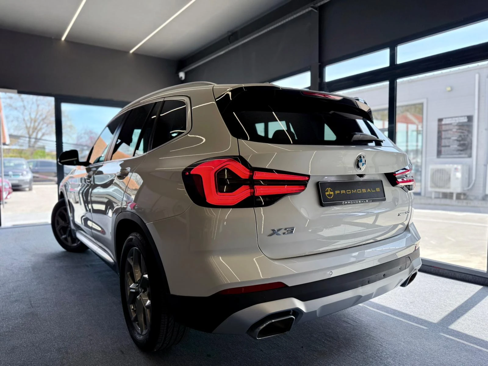 BMW X3 xDrive* BMW LED* Pano* Подгрев* Лизинг , снимка 4 - Автомобили и джипове - 54358959