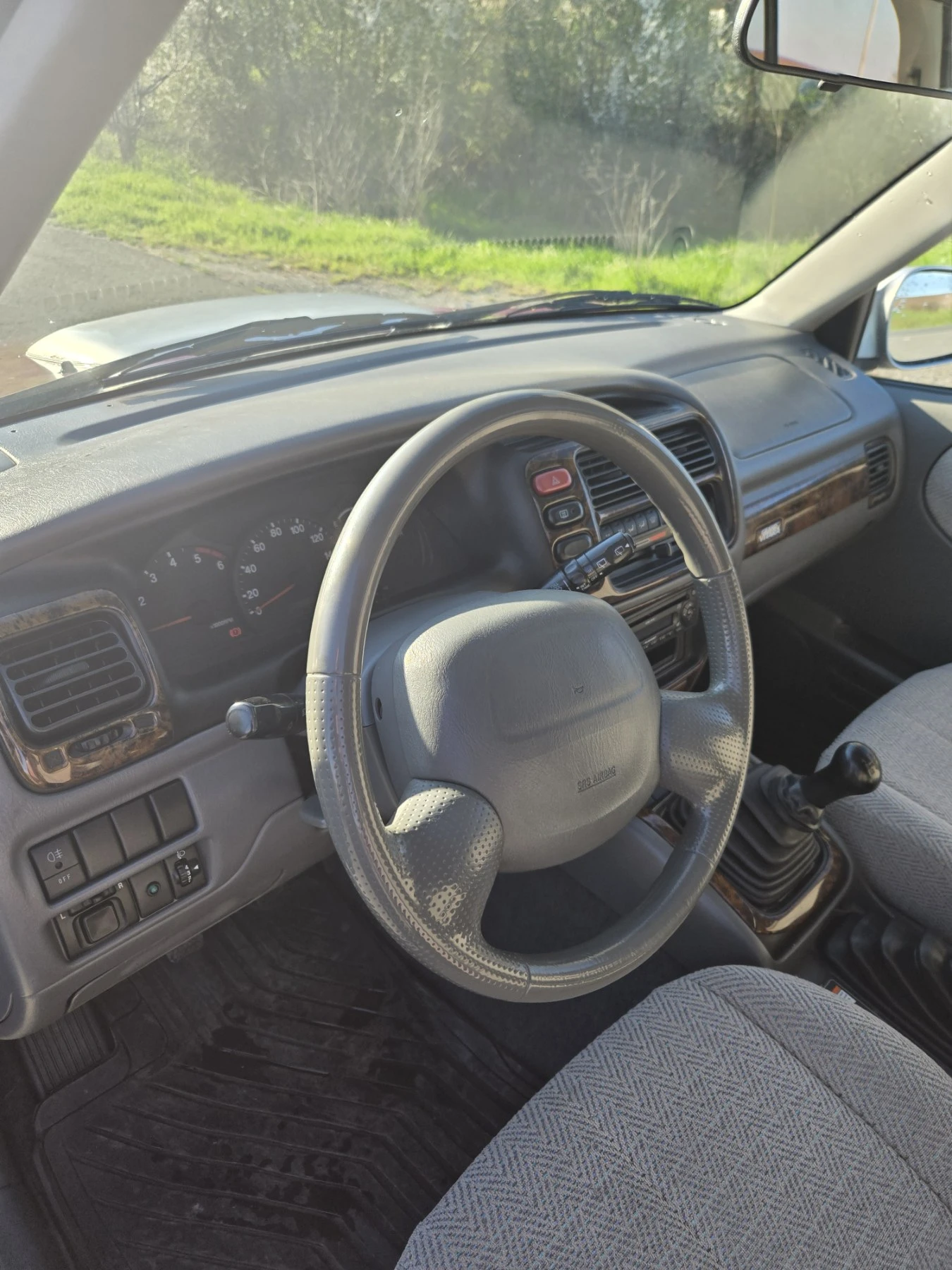 Suzuki Grand vitara 2.0TD, снимка 11 - Автомобили и джипове - 54508582