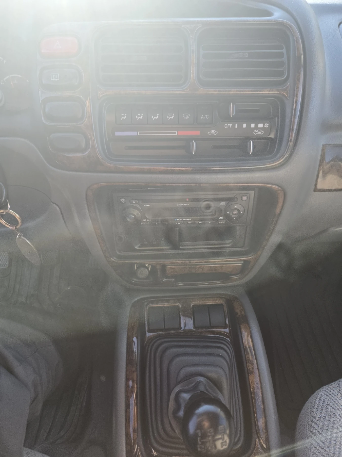 Suzuki Grand vitara 2.0TD, снимка 14 - Автомобили и джипове - 54508582