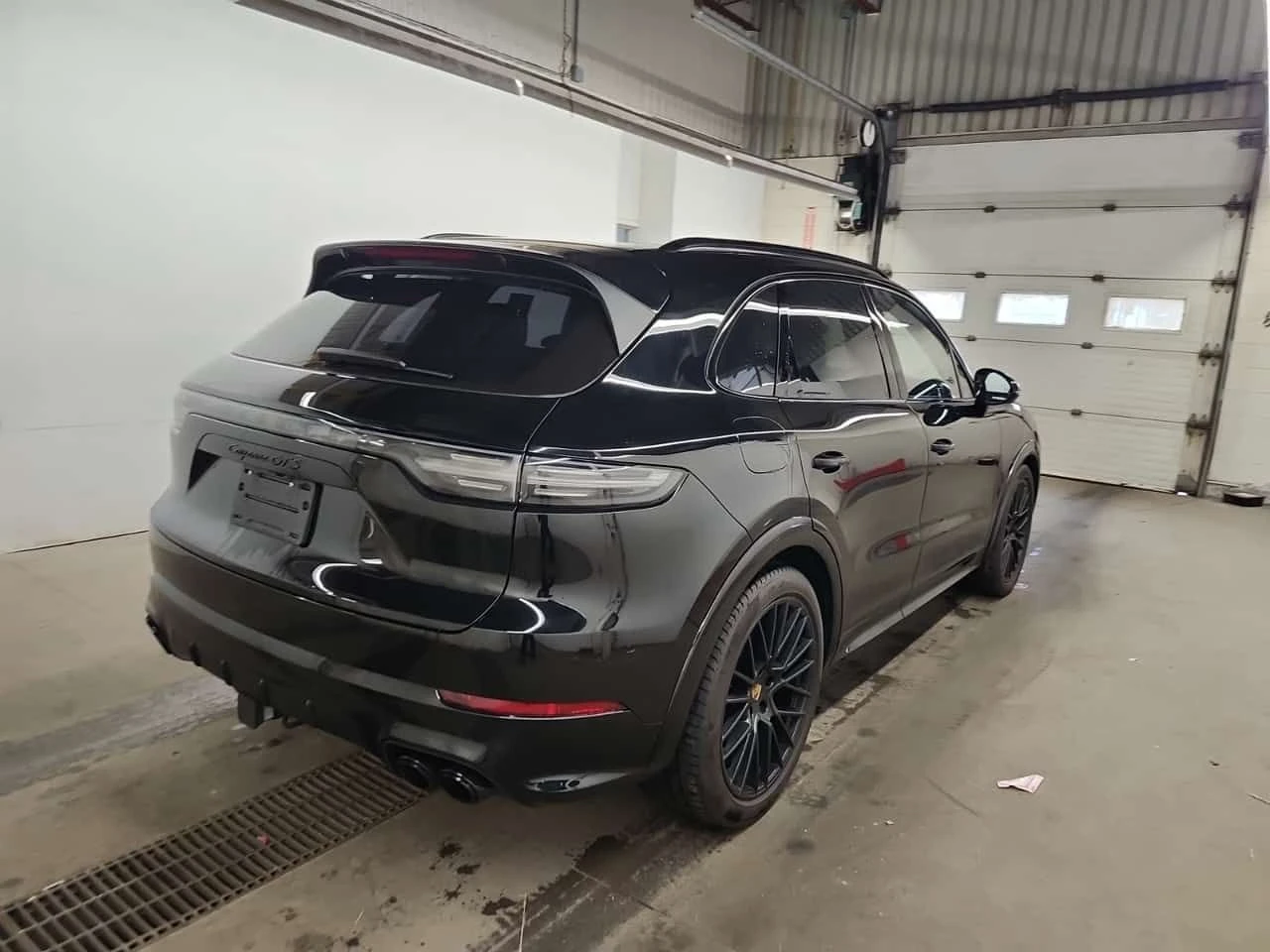 Porsche Cayenne * GTS * CARFAX * БЕЗ ПЪРВОНАЧАЛНА ВНОСКА, снимка 3 - Автомобили и джипове - 54619051