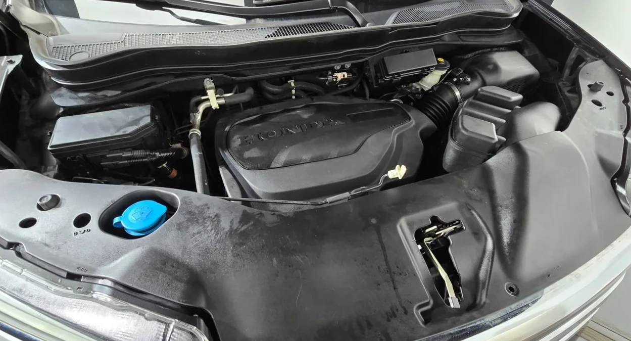 Honda Pilot 3.5 Бензин, снимка 13 - Автомобили и джипове - 55280476